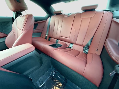 Used 2025 BMW 230i Coupe w/ Convenience Package image 20