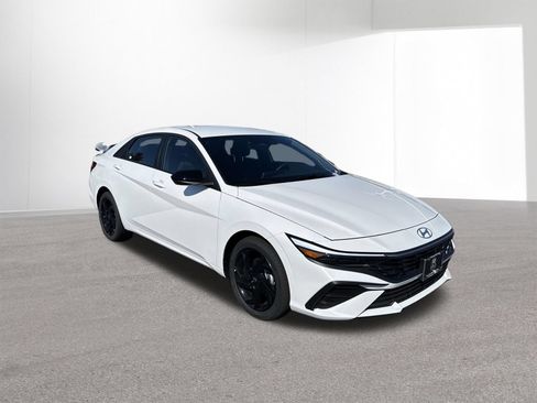 New 2026 Hyundai Elantra Sport FWD image 2