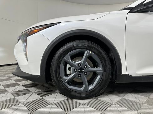 Used 2025 Kia K4 LXS image 10