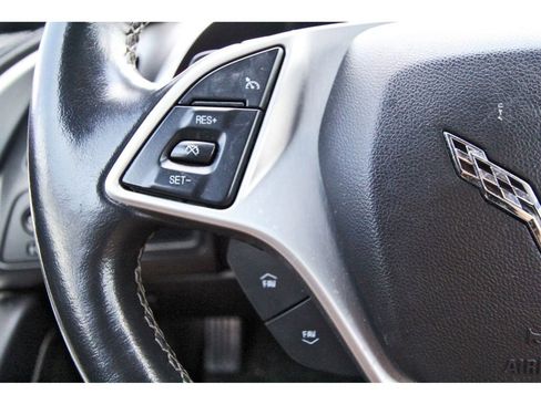 Used 2016 Chevrolet Corvette Stingray Coupe RWD image 9