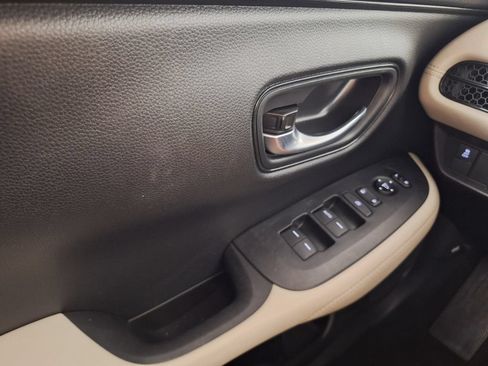 Used 2024 Honda HR-V LX image 18