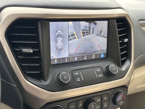 Used 2022 GMC Acadia Denali w/ Denali Ultimate Package image 25