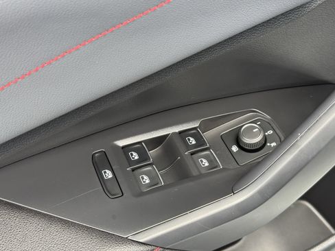 Used 2025 Volkswagen Jetta GLI Autobahn FWD image 21