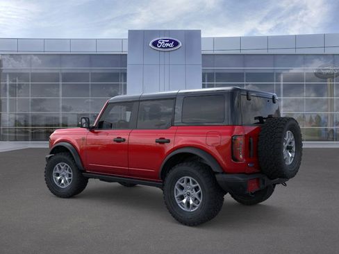 New 2025 Ford Bronco Badlands image 4