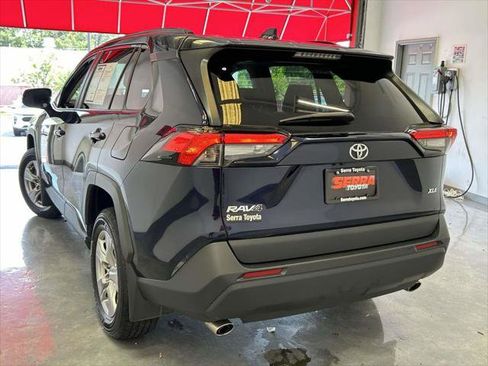 Certified 2025 Toyota RAV4 XLE w/ Convenience Package FWD image 5