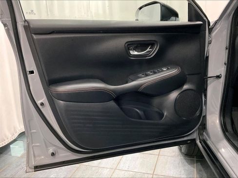 Used 2024 Honda HR-V Sport image 9