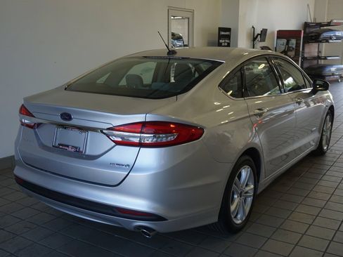 Used 2018 Ford Fusion S image 12