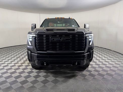 Used 2024 GMC Sierra 2500 Denali Ultimate w/ Max Trailering Package AWD/4WD image 11