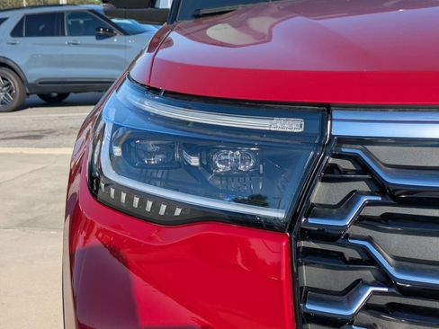 New 2026 Ford Explorer Platinum image 9