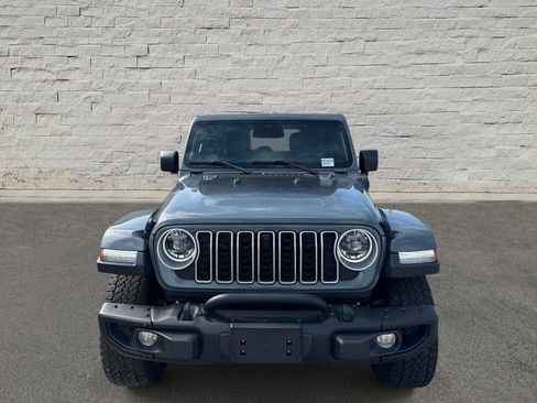 Used 2025 Jeep Wrangler Unlimited Sahara AWD/4WD image 8
