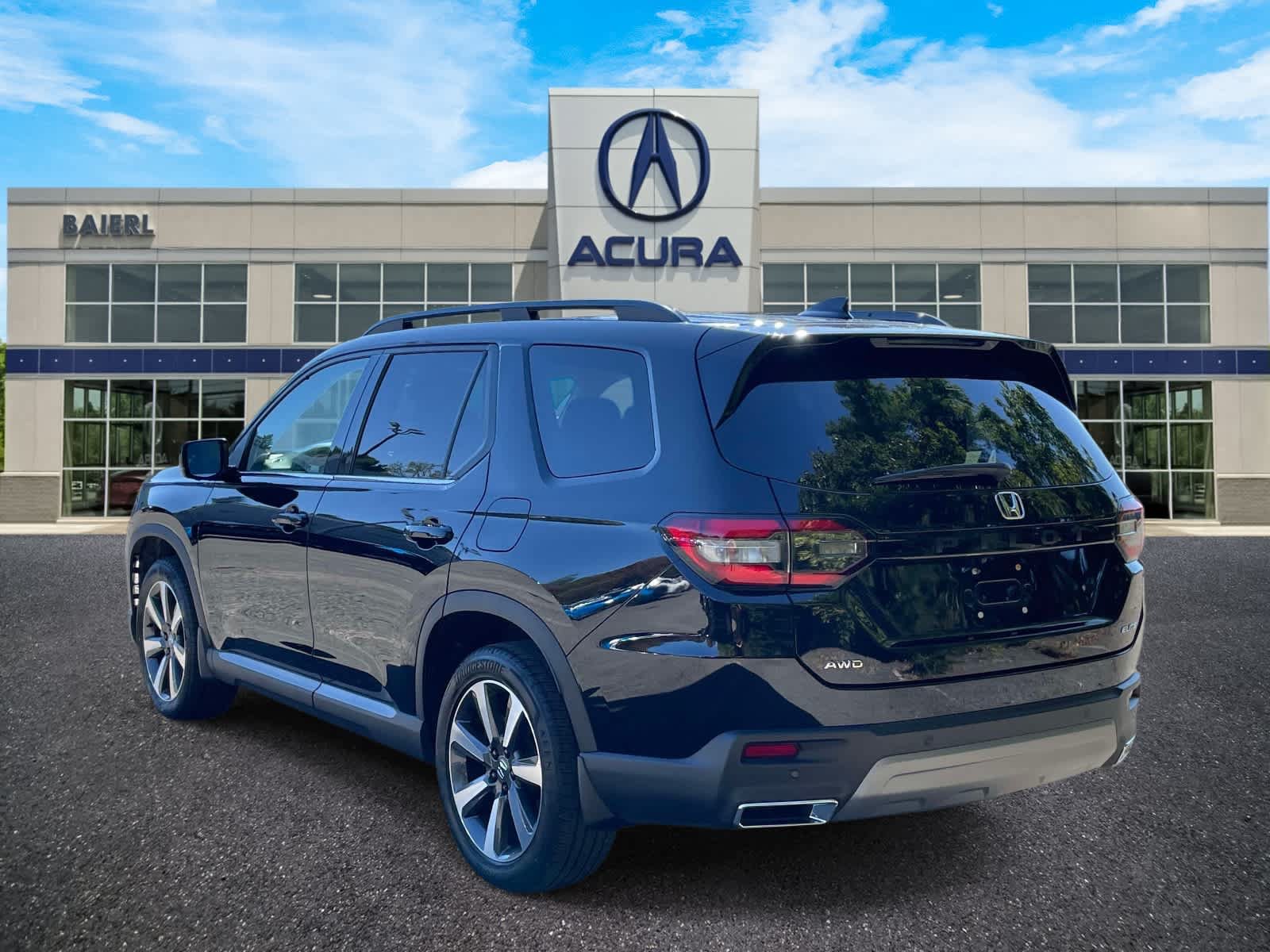 Used 2024 Honda Pilot Elite image 3
