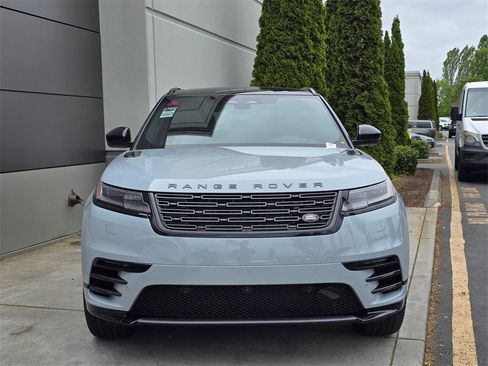 New 2026 Land Rover Range Rover Velar Dynamic SE image 3