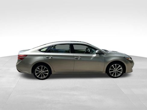 Used 2014 Toyota Avalon XLE Touring FWD image 7