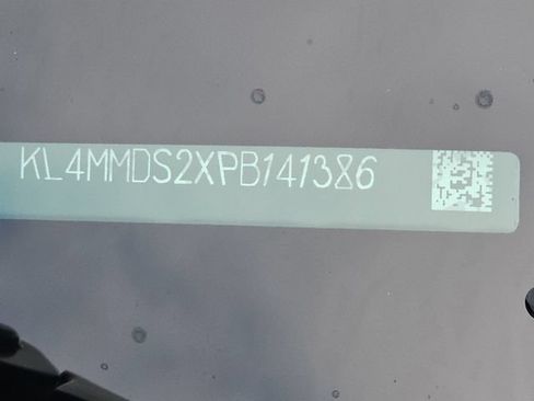 Used 2023 Buick Encore GX Select w/ Safety Package II FWD image 37