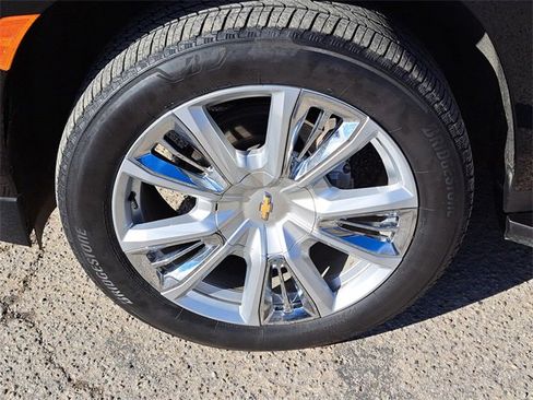 Used 2024 Chevrolet Suburban High Country w/ Max Trailering Package image 9
