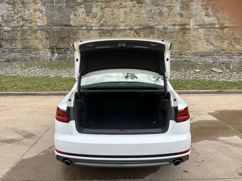 Used 2018 Audi A4 2.0T Premium w/ Convenience Package image 22