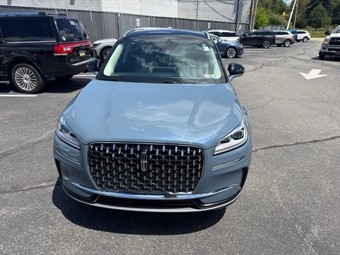 Used 2024 Lincoln Corsair Reserve w/ Equipment Group 201A AWD/4WD image 2