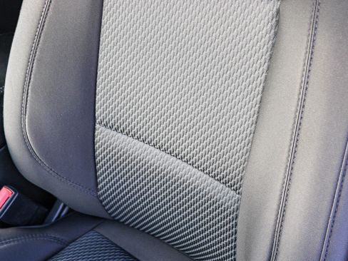 Used 2022 Ford Explorer XLT image 23