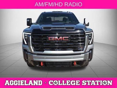 Used 2024 GMC Sierra 2500 AT4 w/ AT4 Premium Plus Package AWD/4WD image 9