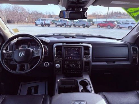 Used 2018 RAM 1500 Sport image 12