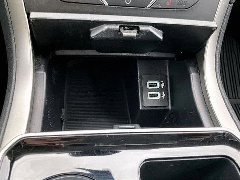 Certified 2020 Ford Edge SEL image 31