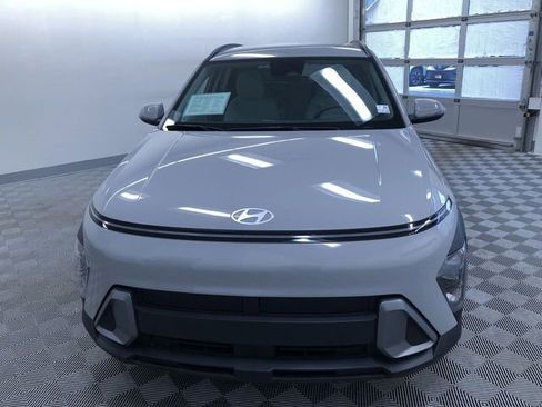 Used 2025 Hyundai Kona SEL image 15