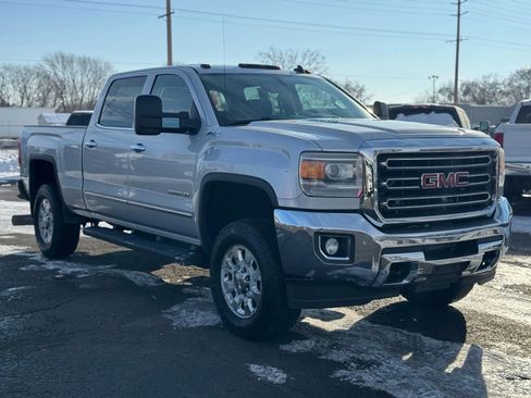 Used 2015 GMC Sierra 3500 SLT w/ Duramax Plus Package image 3