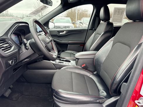 Used 2025 Ford Escape ST-Line image 19