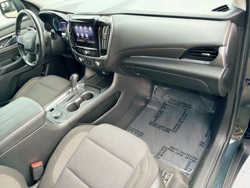 Used 2020 Chevrolet Traverse LT AWD/4WD image 14