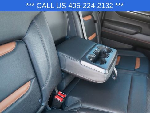 Used 2024 GMC Sierra 1500 AT4 w/ Technology Package image 31
