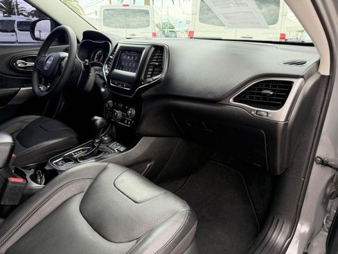 Used 2021 Jeep Cherokee Latitude Lux w/ Trailer Tow Group AWD/4WD image 20