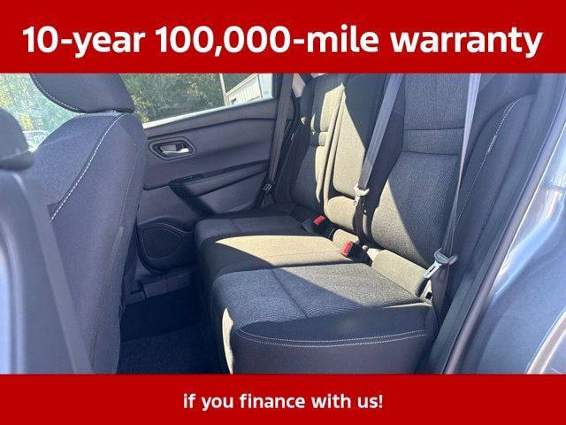Used 2025 Nissan Rogue SV AWD/4WD image 25