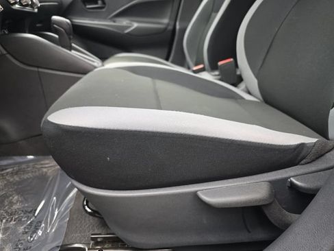 Used 2025 Nissan Versa S w/ Trunk Package FWD image 28