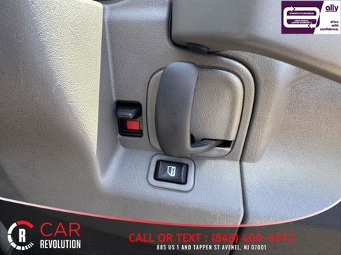 Used 2020 Chevrolet Express 3500 w/ Driver Convenience Package image 16