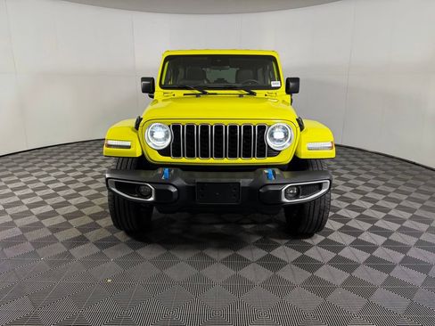 Used 2024 Jeep Wrangler Unlimited Sahara w/ Safety Group AWD/4WD image 10