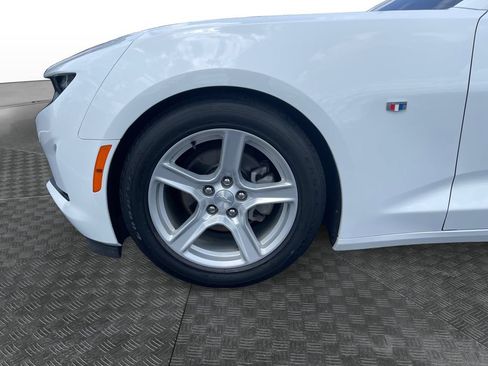 Used 2022 Chevrolet Camaro LT RWD image 14