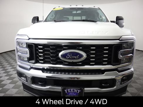 Used 2024 Ford F350 Lariat AWD/4WD image 8