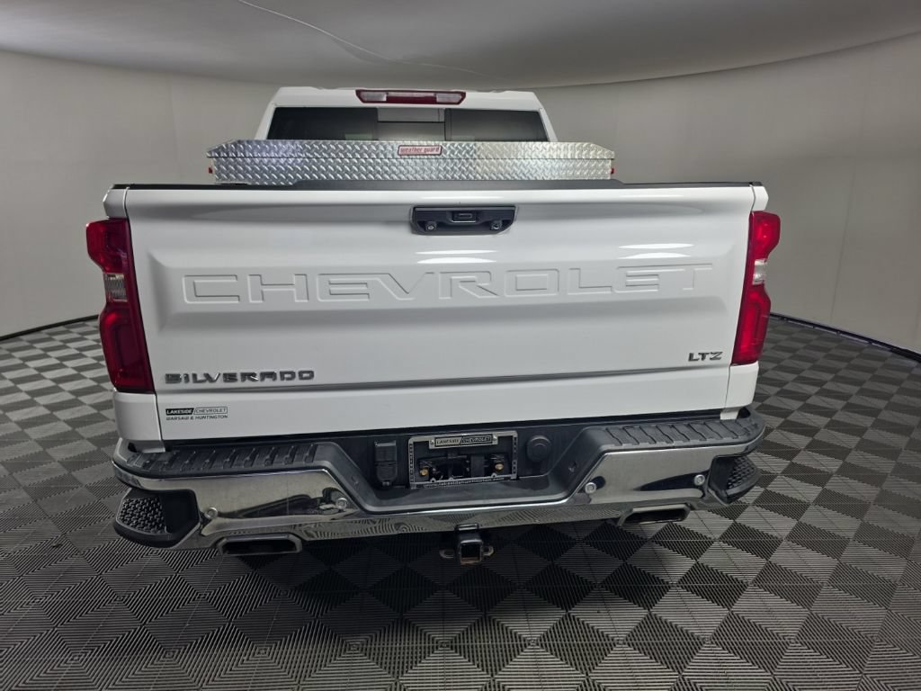 Used 2023 Chevrolet Silverado 1500 LTZ w/ LTZ Convenience Package II AWD/4WD image 4