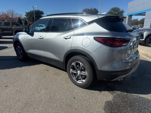 Used 2024 Chevrolet Blazer LT image 3