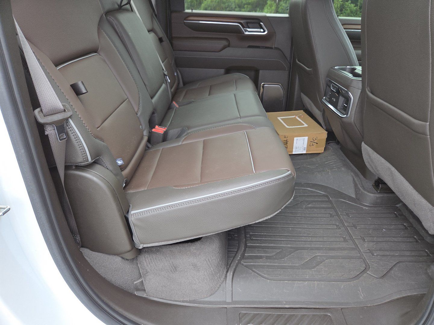 Used 2024 GMC Sierra 2500 Denali w/ Denali Reserve Package AWD/4WD image 26