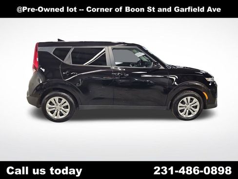 Used 2020 Kia Soul LX FWD image 6
