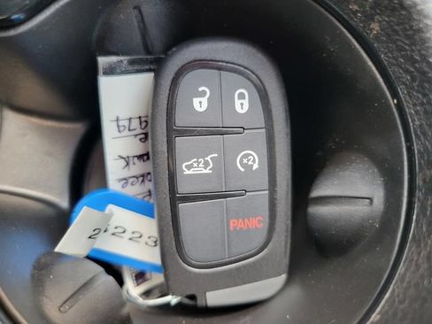 Used 2021 Jeep Cherokee Trailhawk w/ Trailer Tow Group AWD/4WD image 8