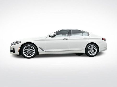 Used 2023 BMW 530i w/ Convenience Package image 38