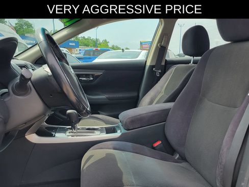 Used 2013 Nissan Altima 2.5 SV FWD image 13