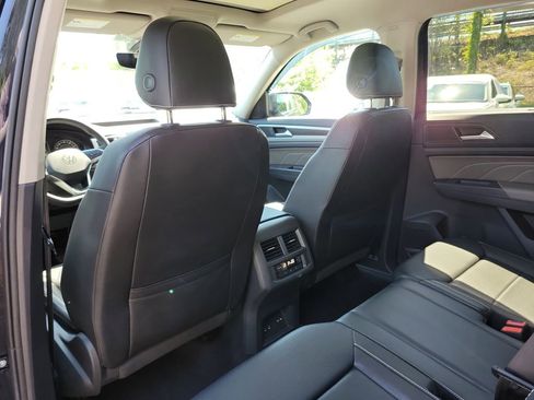 Used 2021 Volkswagen Atlas SE FWD image 11
