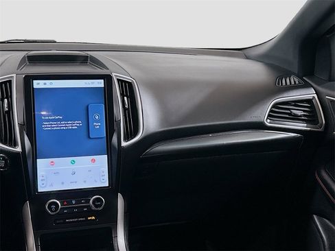 Used 2024 Ford Edge ST-Line image 19