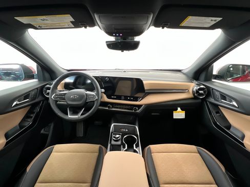 New 2026 Chevrolet Equinox ACTIV w/ Convenience Package III image 10