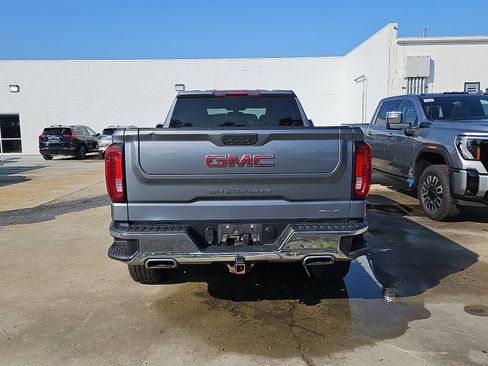Used 2021 GMC Sierra 1500 SLT w/ X31 Off-Road Package AWD/4WD image 7