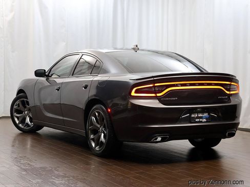 Used 2016 Dodge Charger SXT w/ Rallye Group RWD image 9