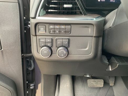 Used 2025 Chevrolet Tahoe LS AWD/4WD image 34